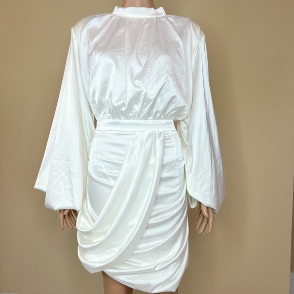 Fashion nova balloon sleeve dress - Picture 3 of 14